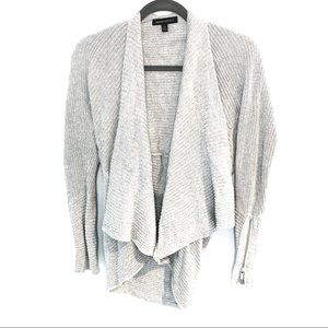 ✨3/$30 Banana Republic Grey Knit Cardigan